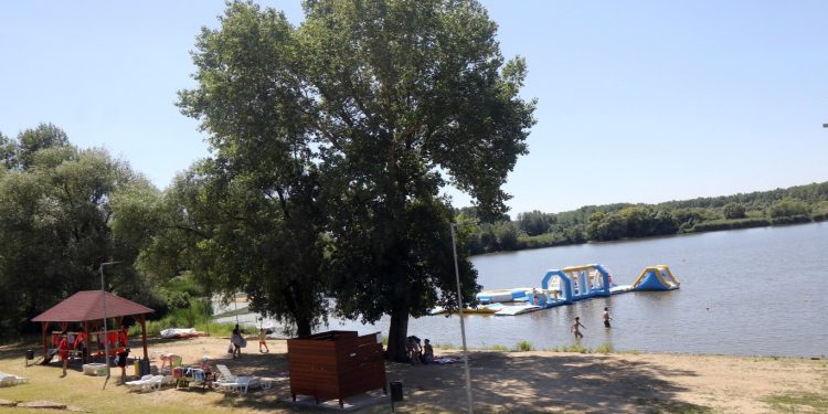 Szabadstrand Tiszabábolna